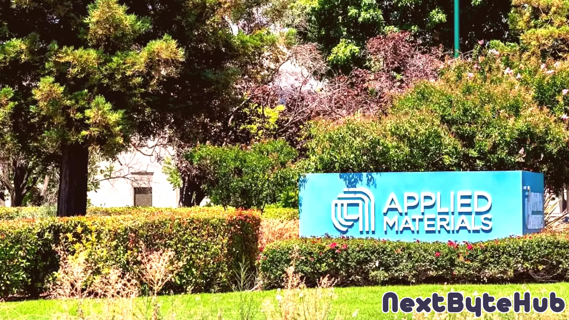 Is Applied Materials Lagging Behind Its Tech Peers?