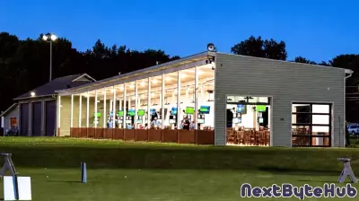 Buckets at the River Club opens with Toptracer technology golfing bays